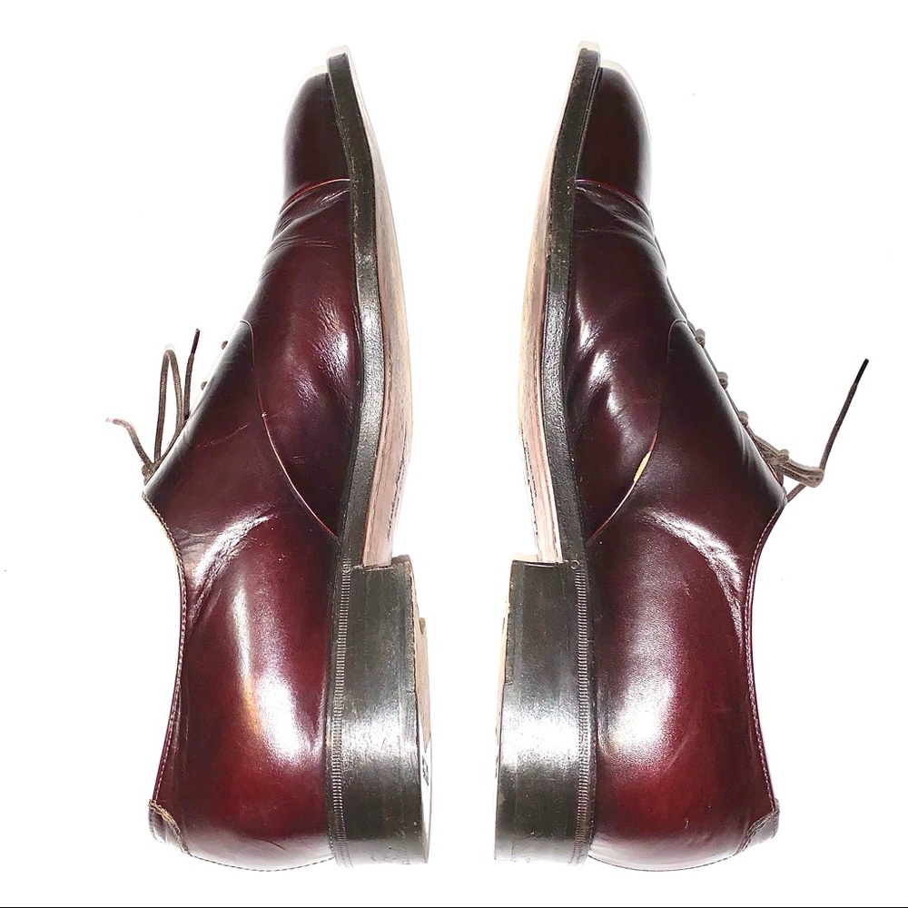 SALVATORE FERRAGAMO Luxury Cap Toe Oxfords - Picture 6 of 13